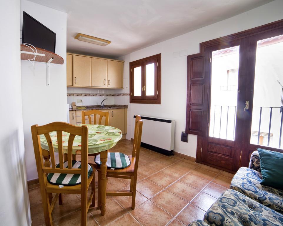 Apartamentos Prades Morella Quarto foto